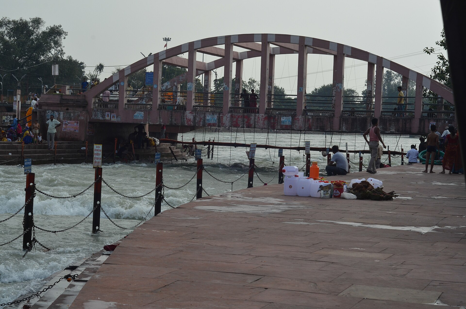 Bridges & ghats, Haridwar — Faridabad to Haridwar taxi | EZPZ Taxi