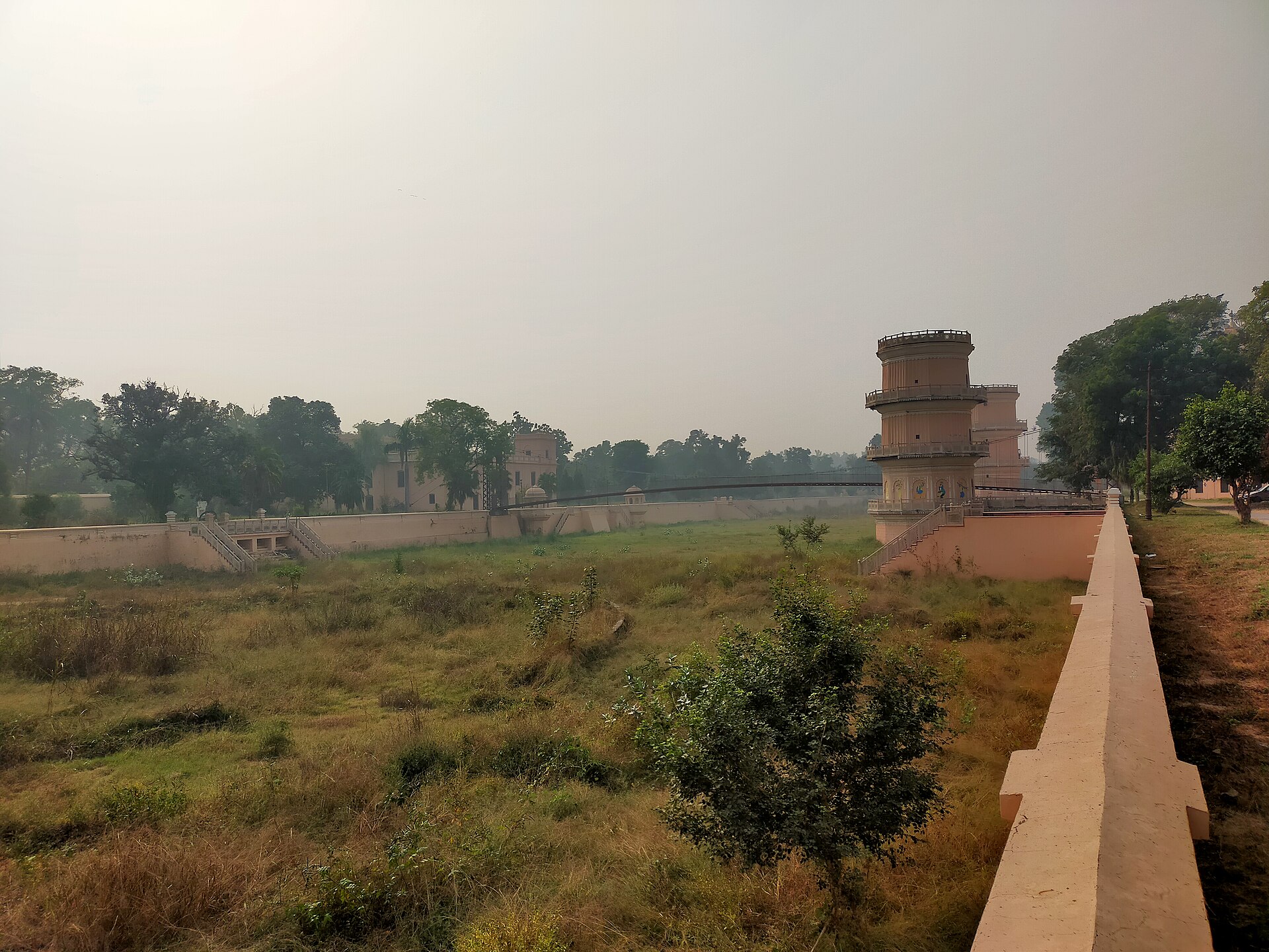 Banasar Bagh &amp; the tank, Patiala — Faridabad to Patiala taxi | EZPZ Cabs