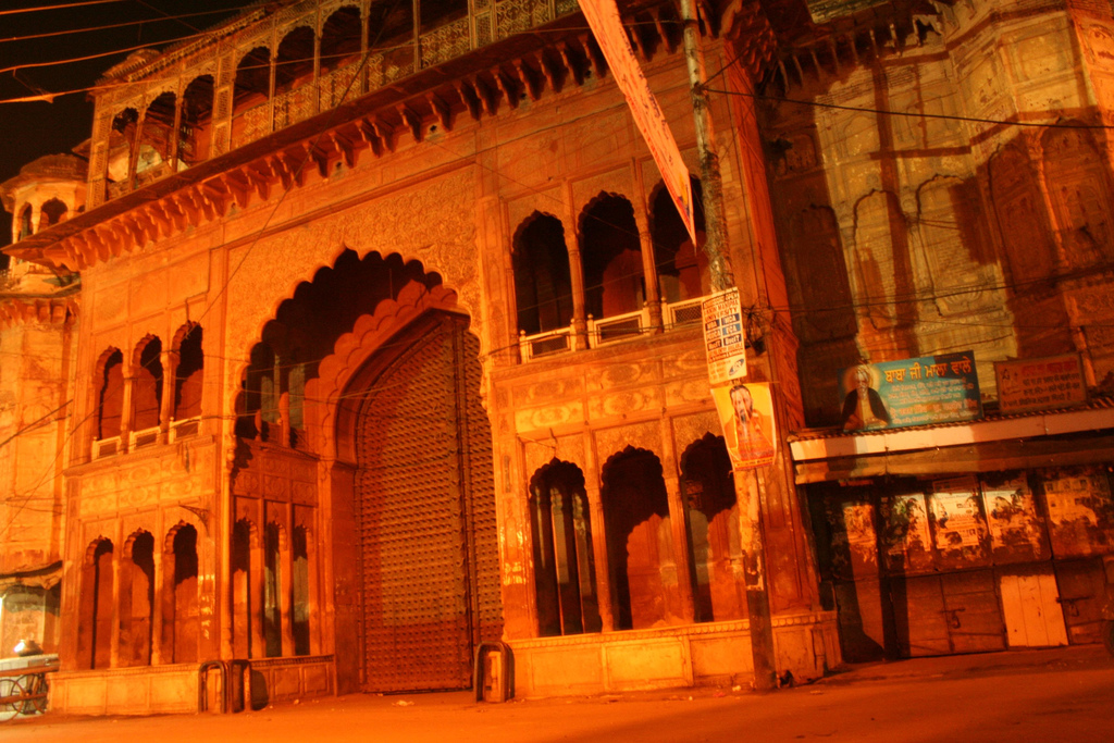 Inside the royal fort, Patiala — Faridabad to Patiala taxi | EZPZ Cabs
